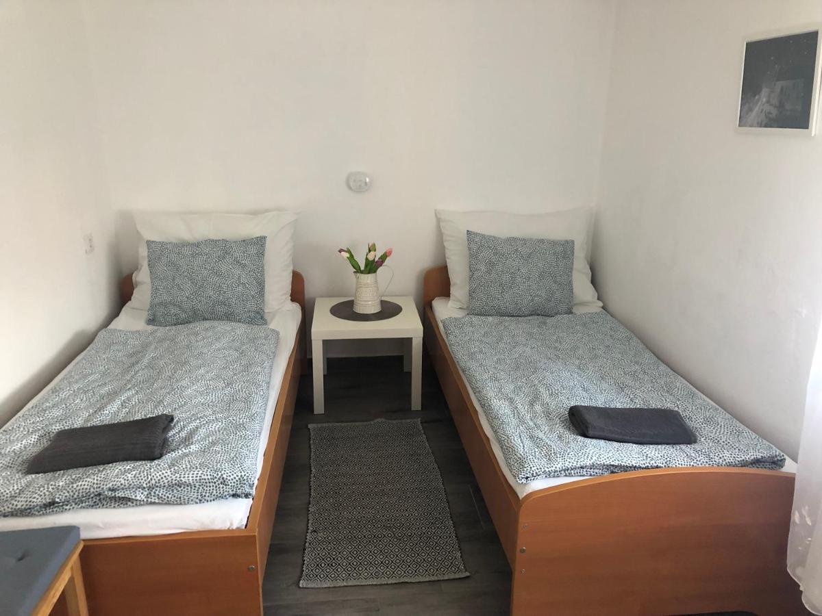 Dalia Apartman Gyoemro Exterior photo